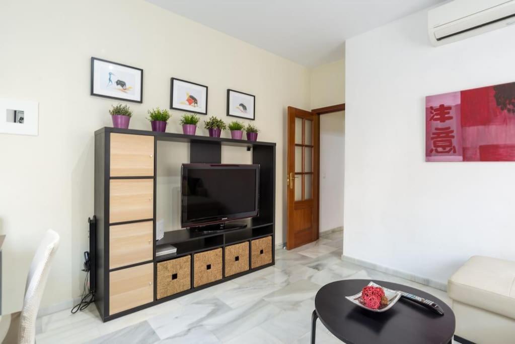 Bright, Quiet And Nice Ground Floor In The Center Málaga Esterno foto
